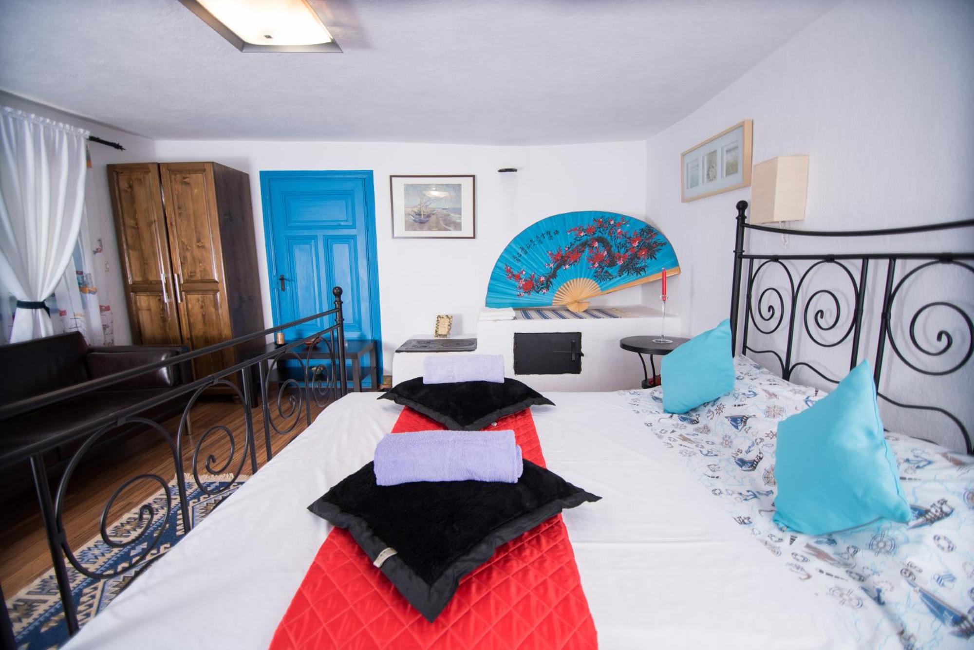 Pensiunea La Gura Portitei - Jurilovca Hotell Exteriör bild